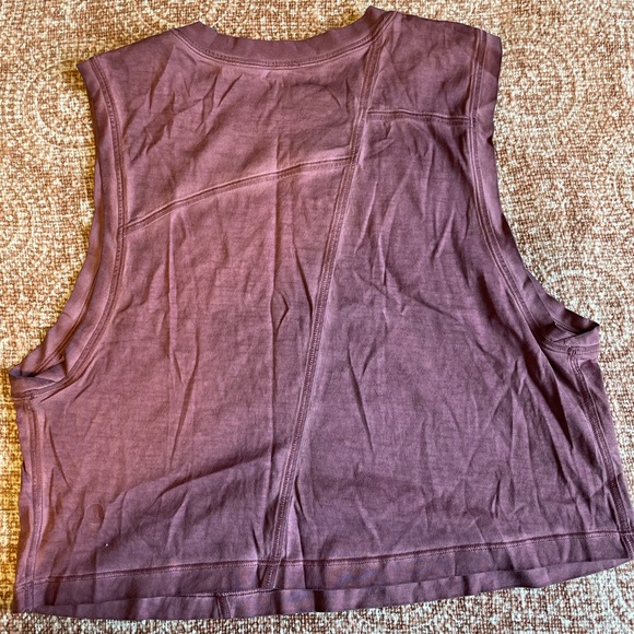 Bundle of 2 Lululemon Tank Tops! Please read description for sizing. - Picture 7 of 12